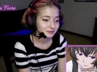 18yo youtuber dostane concupiscent sledování hentai během the proud a masturbuje - emma fiore