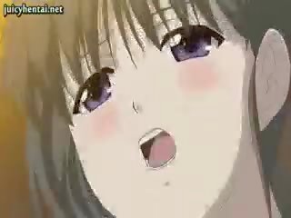 Tini anime jelentkeznek tejes csöcsök dörzsölte